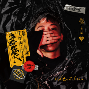 女友第一视角诱惑亲吻
